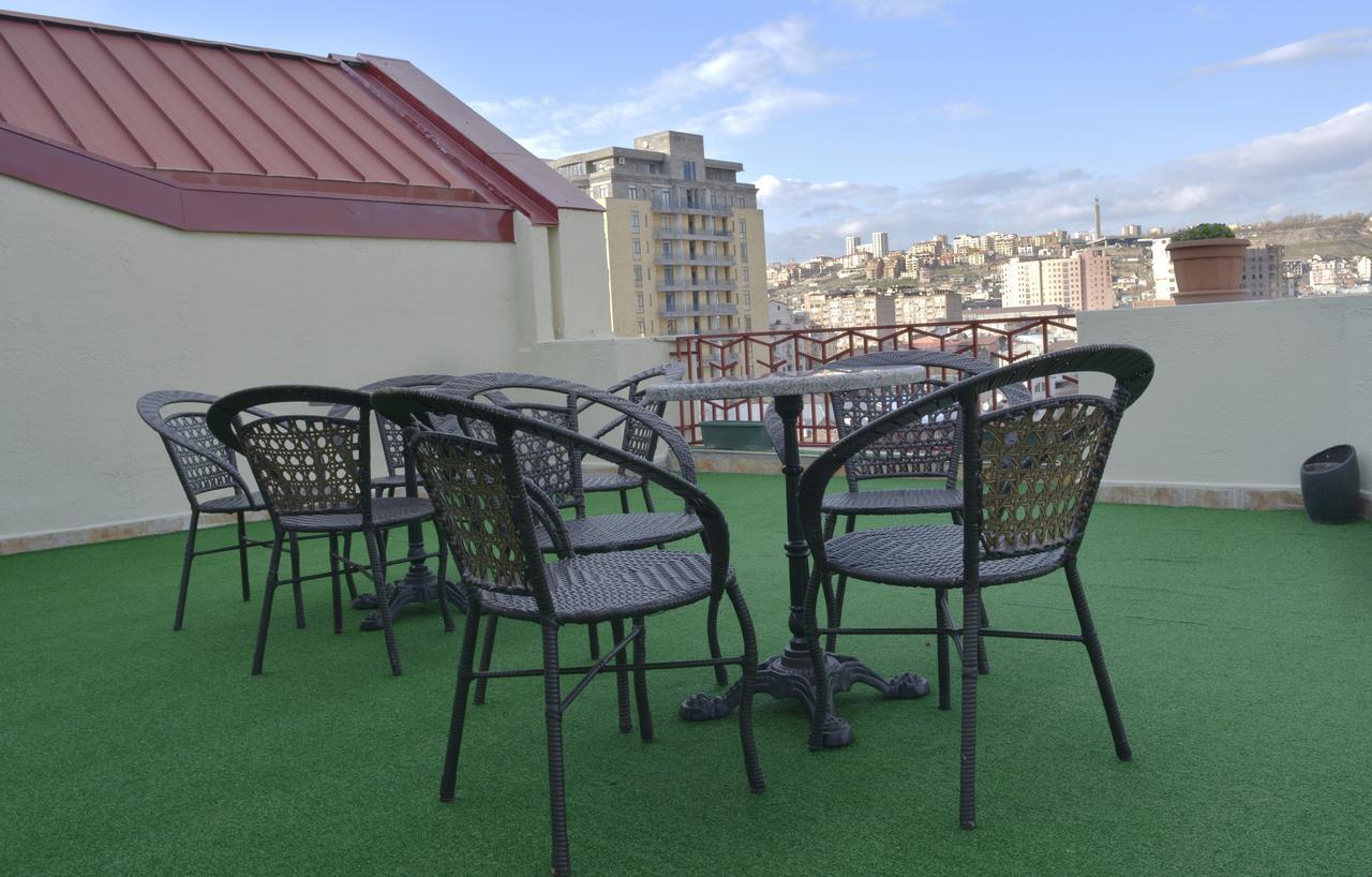 The Rooms Hostel Ереван Экстерьер фото