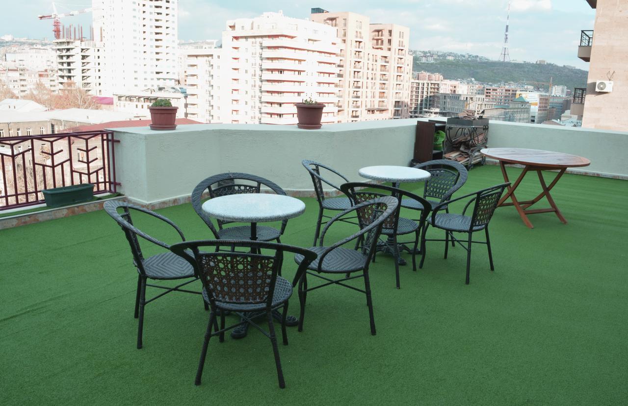 The Rooms Hostel Ереван Экстерьер фото