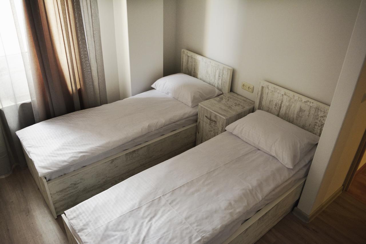 The Rooms Hostel Ереван Экстерьер фото