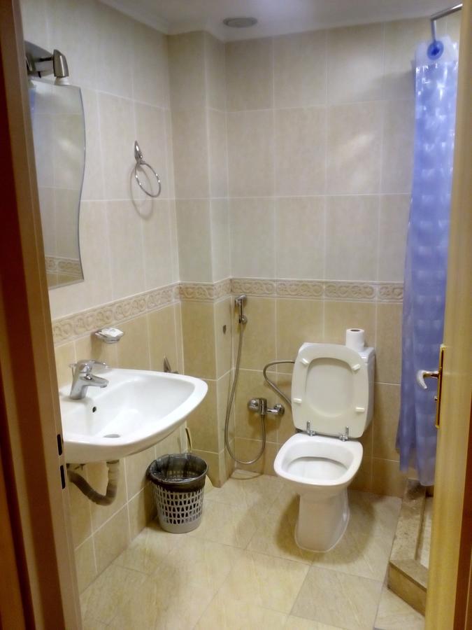 The Rooms Hostel Ереван Экстерьер фото